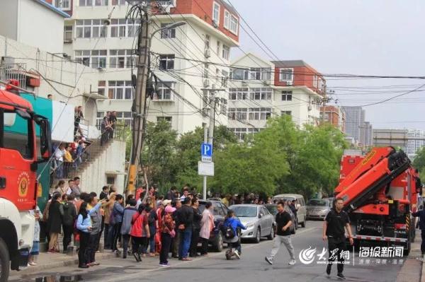 突發！青島一居民樓發生爆燃！已造1人死亡，7人受傷！3公里外有震感…