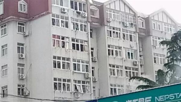 突發！青島一居民樓發生爆燃！已造1人死亡，7人受傷！3公里外有震感…